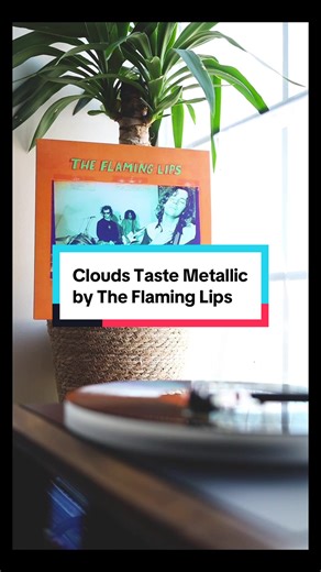 Clouds Taste Metallic by The Flaming Lips (1995). @The Flaming Lips @Rhino Records #FlamingLips #Indie #Music #Vinyl #Record