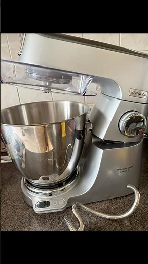 Kenwood Titanium Chef Baker XL 首次开机打面团