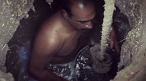 177K views · 590 reactions | „Ovo radim da moja deca ne bi morala", kaže Šafik, koga zbog teškog posla koji radi prati stigma - on je čistač kanalizacije Pogledajte video https://bbc.in/2XdUvBl | BBC News na srpskom | Facebook