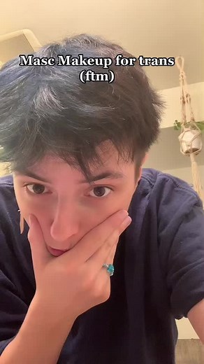 Masculine Makeup Tips for FTM Transgender Individuals