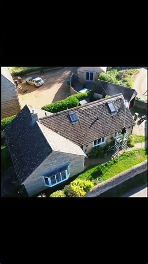 Tough Graft, But Satisfying Roof Cleaning Results!