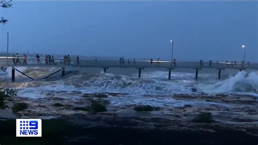 Darwin has been left drenched and battered by strong wind gusts as a tropical low tracks east across the Top End. And with heavy rainfall forecast for much of the week, a flood watch is in place across the north-western half of the NT and Gregory District. | 9 News Darwin