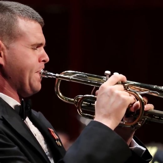 John Armstrong (Solo) - Carnival of Venice - ONE FINGER! . . . #trumpetlovers #trumpet #trompeta #trompete #awesome #wonderful #beautiful #beautifull #wow #omg #yeah #exclusive #technique #musicvideo #musica #classical #soloist #mandalatrumpet #trumpetlife #trumpetlove #top #carnivalofvenice #classicalmusic #swing #trumpettist #carnival #trumpetsolo #great | Trumpet Lovers