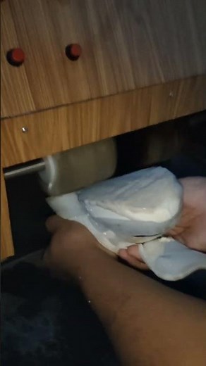 Cara Cuci Sepatu yang benar