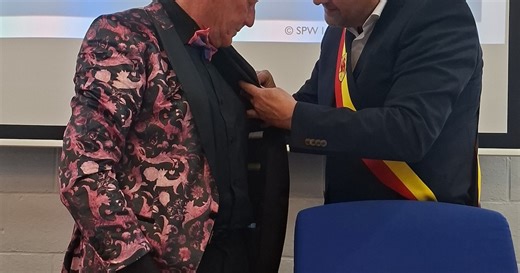 Daniel Senesael décoré Officier de l'Ordre de Léopold pour "30 ans d'engagement, de persévérance et de don de soi envers la collectivité"