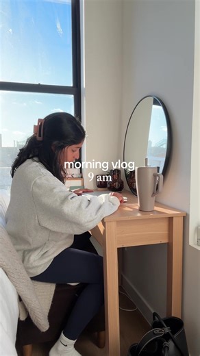 Embrace Your Friday Mornings: A Cozy Sleep-In Routine