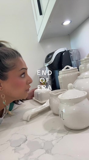 The time has finally come to say goodbye and part ways with my Rae Dunn collection. It’s time to elevate my kitchen countertop design I’m Excited for what I come up with. I’m restyling and designing parts of my home little pieces at a time and I’m looking forward to sharing it all with you. #raedunn #raedunnobsession #raedunnwomen #raedunncheck #kitchenstyle #kitchenstying #kitchendesign #interiordesign #foryoupage #fyp