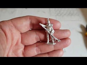 From box to base. A basic how to paint and base 28mm miniatures