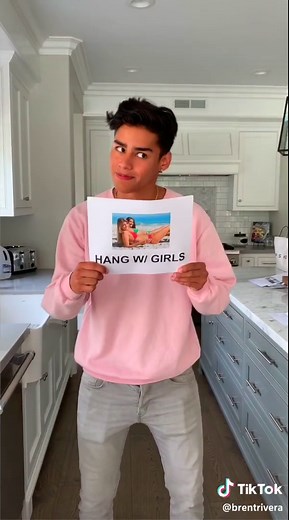 Deciding on a Fun Activity with Friends! 😂