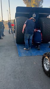 Anyone recognize this tractor? | Full Pull