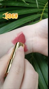 LAMUSELAND Matte Lipstick Makeup Set for Women, Velvet Waterproof Long Lasting Chain Bag Red Lip Stain with Moisturizing Lip Balm,Color Sensational Lip Gloss Set Make Up Gift Kit (3pcs, A)