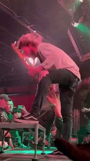 Demon Hunter “Collapsing” Live in Memphis