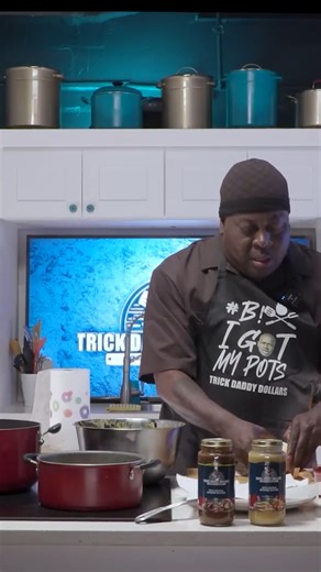Mike Epps x Trick Daddy Smothered Chicken with Mexican Style Rice Part 6 | Trick Daddy