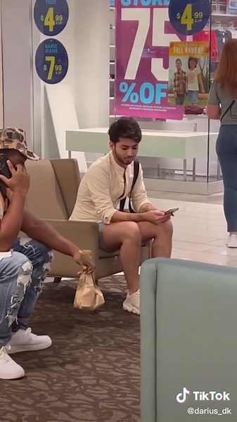 😂😂😂 the look on their faces #Monkeypox prank