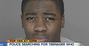 Detroit police searching for escaped prisoner