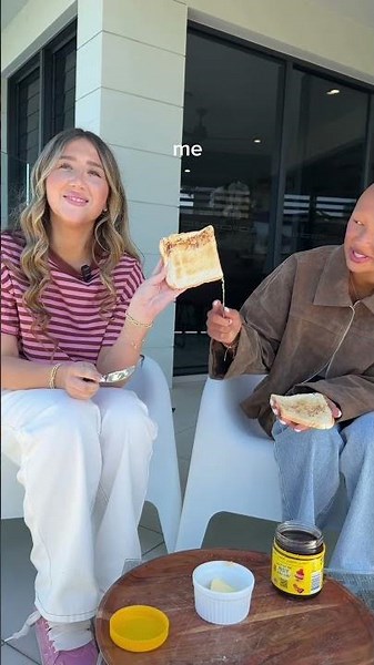 Your faves try Vegemite 🖤🤭