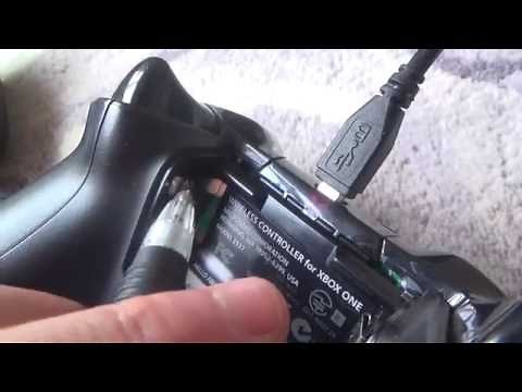 How to use your XBOX One Controller without BATTERIES