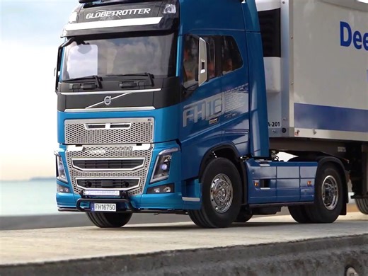 Tamiya 1/14 VOLVO FH16 Globetrotter XL 750 4x2 拖头遥控模型