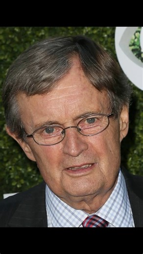 David McCallum’s presence on screen carried a rare warmth that spanned generations. Many first discovered him as the cool, mysterious Illya Kuryakin in *The Man from U.N.C.L.E.*, where his quiet intensity turned him into an unlikely 1960s heartthrob. But decades later, it was his portrayal of Dr. Donald “Ducky” Mallard on *NCIS* that cemented his place in television history, endearing him to audiences all over again through his wit, empathy, and timeless charm. As Ducky, McCallum was more than t