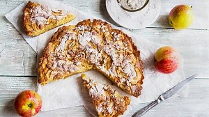 iReceptář | Pětiminutový jablečný koláč. Neuvěříte, jak je snadný na přípravu