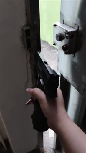 Speed reload practice with the 2011. 🏎️💨 The polymer grip gives you that extra tackiness. Fumbled the mag but the shell eject saved it. 😅 #TikTokShopSpringGlowUp #toyguns #gift #tiktokfinds #giftsforhim
