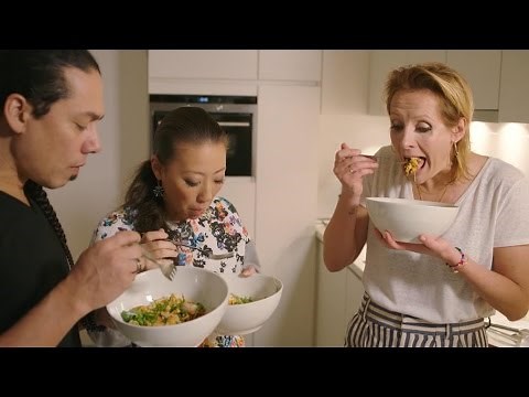 Pasta met tomatenpesto en scampi | Sofie in de keuken van | VTM Koken