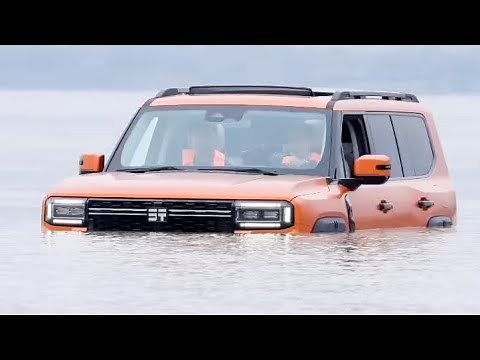World First: Jetour G700 Drives Across a 1.5 km River!