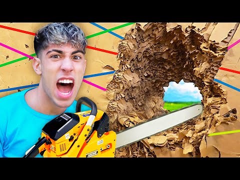 ESCAPING 100 LAYERS OF CARDBOARD !!