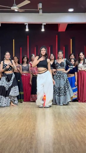 Rock n' Roll Pad ® | Dance & Music Pad on Instagram: "Dola Re Dola 🔥💪🏻 . . . . . 📍 @rocknrollpad DC @kashuwuwuw x @nish.i11 🔥✨ W/ @riya_moves 🔥 #trendingreels #viral #explore #danceworkshop #explorepage✨ #dancestudio ( Kashu , Nishi, dance reels, dance workshop, trending reels, explore, explore page )"