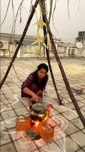 May the Sun God shower his warmest blessings on your family today, Have a blessed Pongal! 🌞💐🌾