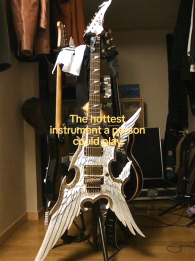 Mastering the Electric Guitar: Tips for Beginners