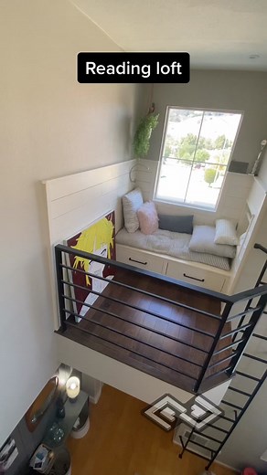 Creating a Cozy Reading Loft with Rope Pulley for Book Lovers