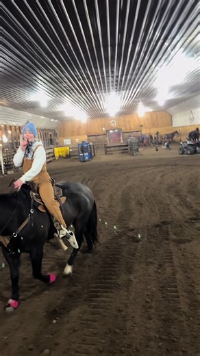 episode two of learning how to breakway rope! @sam.olmscheid #breakawayroping #barrelracer #breakaway #fyp #foryou
