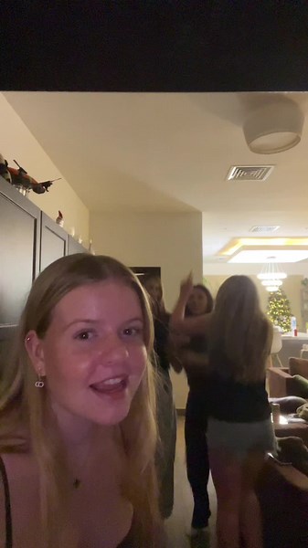 Floss Dance Moves in Fortnite - How to Master It!