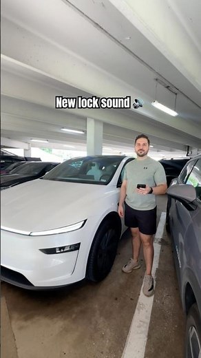 The BEST Custom Tesla Lock Sound? 🔒🔊 😂 #tesla #modely #cars