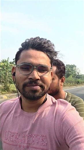 Maine nikla gaddi le ke hindi song