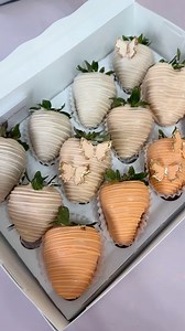 7.8K views · 179 reactions | Simple butterfly chocolate strawberries short tutorial 曆 #chocolatecoveredstrawberries #baking #fooddesign | Berrylicious Sweets | Facebook