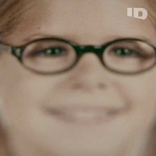 The mystery behind the 1975 disappearance of two sisters from a Maryland mall has haunted generations. Who Killed the Lyon Sisters? premieres November 28 at 9/8c. | Investigation Discovery