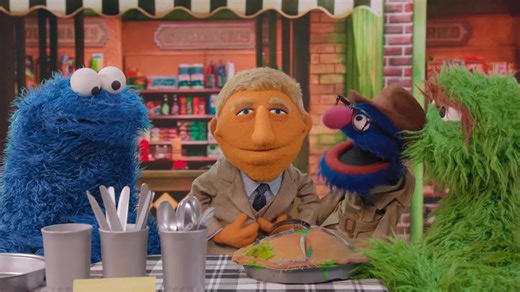Netflix's Knives Out/Sesame Street Crossover Homages One Of The Best Murder Mysteries Ever