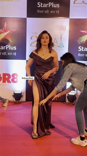 Neha Pendse [new]