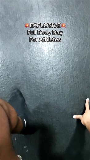 Stop training like a bodybuilder ❌ Start training like an athlete ✅\t#AthleteTraining #ExplosivePower #FootballTraining #DBLife #hangclean