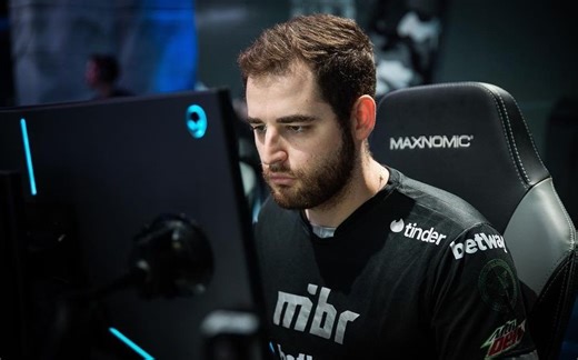 [CF] FalleN在2013年玩过CF，你可能还不知道