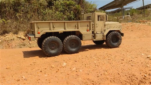 🚕 Crawler M939 Cab - 1/10 RC body • 3D files ➡️ Download 3D print model: https://cults3d.com/:4114063 💡 Designed by ahead_RC