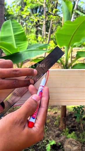 how to measure the angle of 90 degrees only with a strap #woodworking #woodscraft #diy #wooddesigner