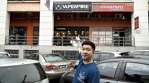 Adrian Lo Dejavu is back in town for another cloudchase competition. Hosted by Vape Empire Damansara Perdana, the battle was intense among a few top cloud chasers of Malaysia. Adrian Lo is the judge for this competition. The whole afternoon was filled with santai lepak and vapourization within Vape Empire Damasara Perdana. Congrats to all winners! | Vape News Malaysia