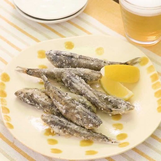 おつまみにも！ めひかりの唐揚げのレシピ動画・作り方 | デリッシュキッチン