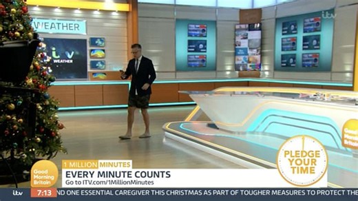Richard Bacon bares legs in bizarre wardrobe choice on GMB