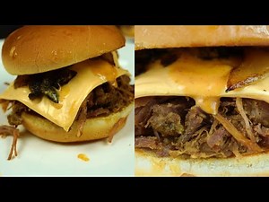 This is the most delicious pulled beef burger ! Shredded beef burger !I would love to eat every week
