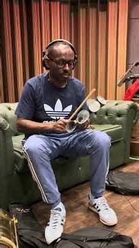 BATUCADA “Seu Ganzá” João Catan Moacyr Luz #batucada #samba #pagode #sambaraiz #pandeiro #repique