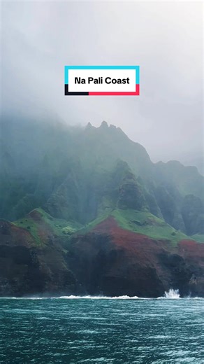 Explore Na Pali Coast: Unforgettable Kauai Boat Tour